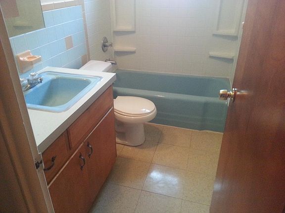 5th image of 492 Newell Ave