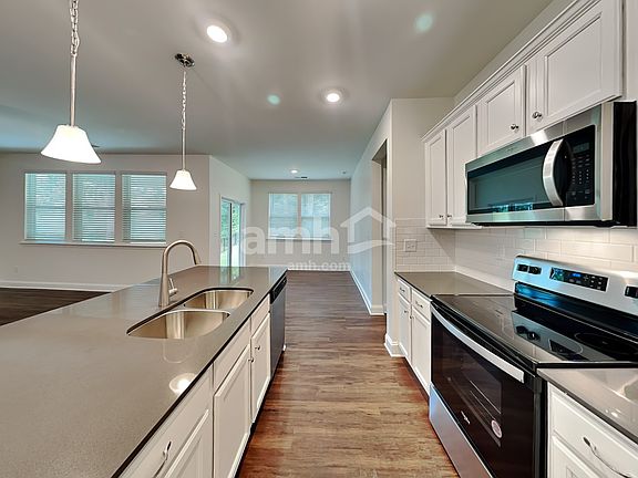 4th image of 7309 Garrett Ct