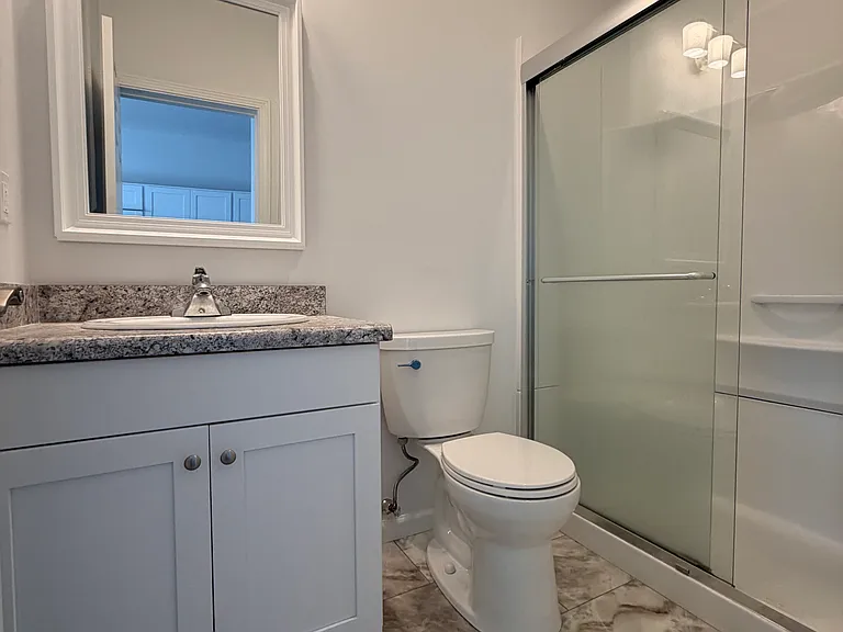 337 Main St #7 — Photo 9