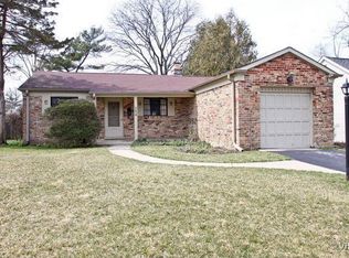 284 Eaton St, Northfield, IL 60093