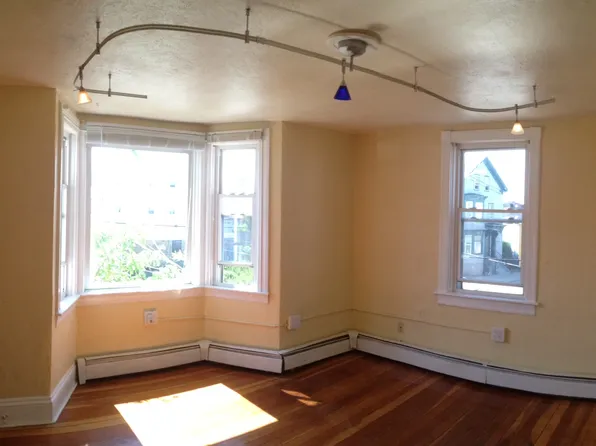 (undisclosed Address), Providence, RI 02903