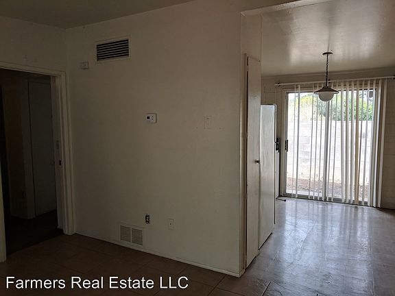 5th image of 3423 E Flower St Unit 2