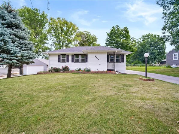 5903 SW 14th St, Des Moines, IA 50315