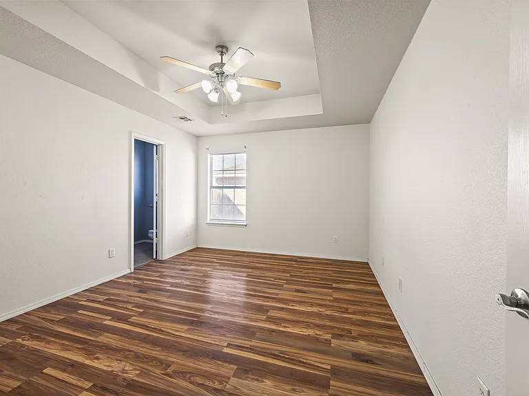 851 Honeysuckle Dr — Photo 18