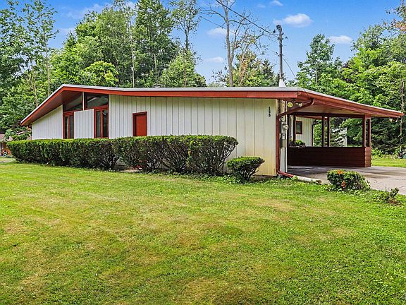 4th image of 158 Reyn Cir