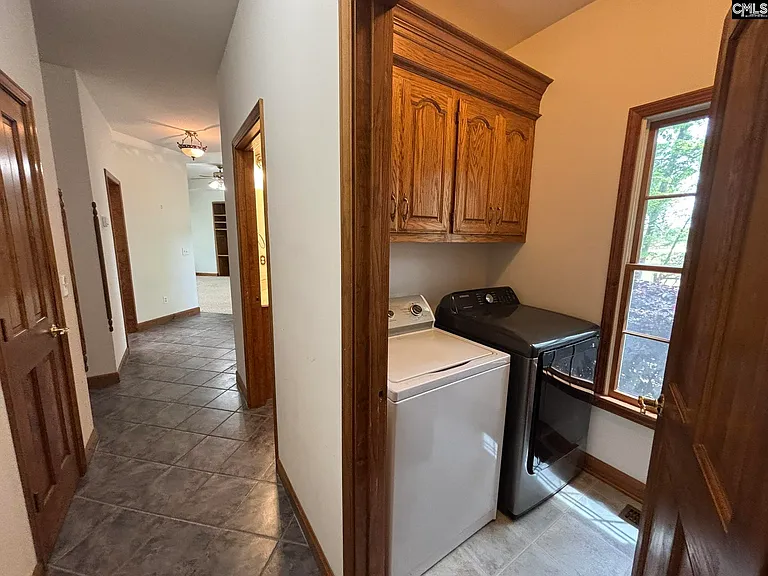 527 Superior Cir — Photo 15