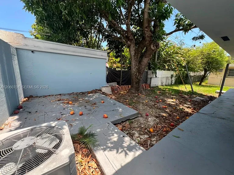 1239 SW 22nd Ave #1239 — Photo 12