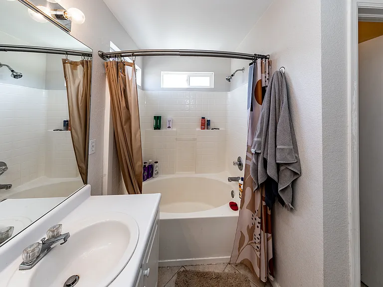 4335 Brush Creek Rd — Photo 33