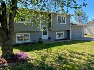 187 N Marlen Dr, Haysville, KS 67060