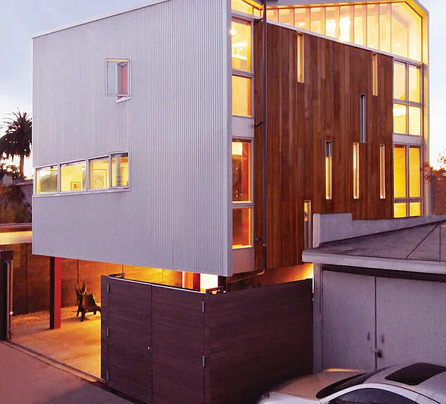 724 Superba Ave — Photo 28