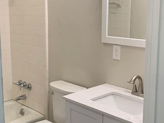 5th image of 1129 S Seminole Dr APT B