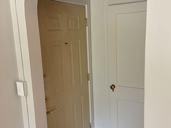 5th image of 301 Chesapeake Ave Unit 2