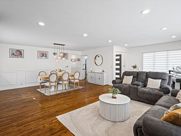 4th image of 6913 N Concord Ln