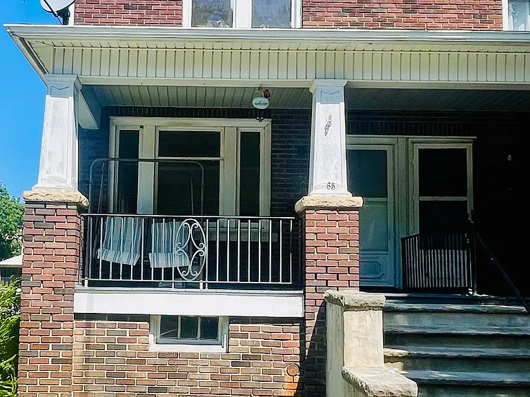 65 S Gates Ave — Photo 16