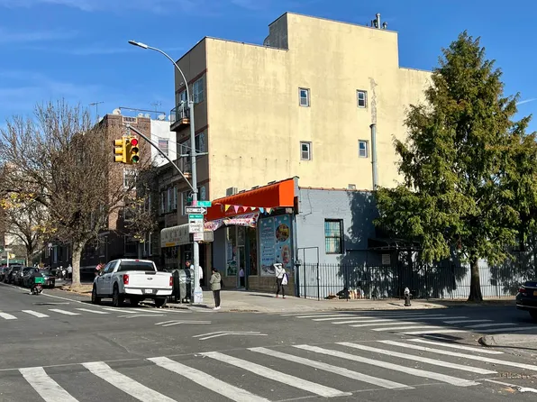 4605 Seventh Avenue image 4 of 5