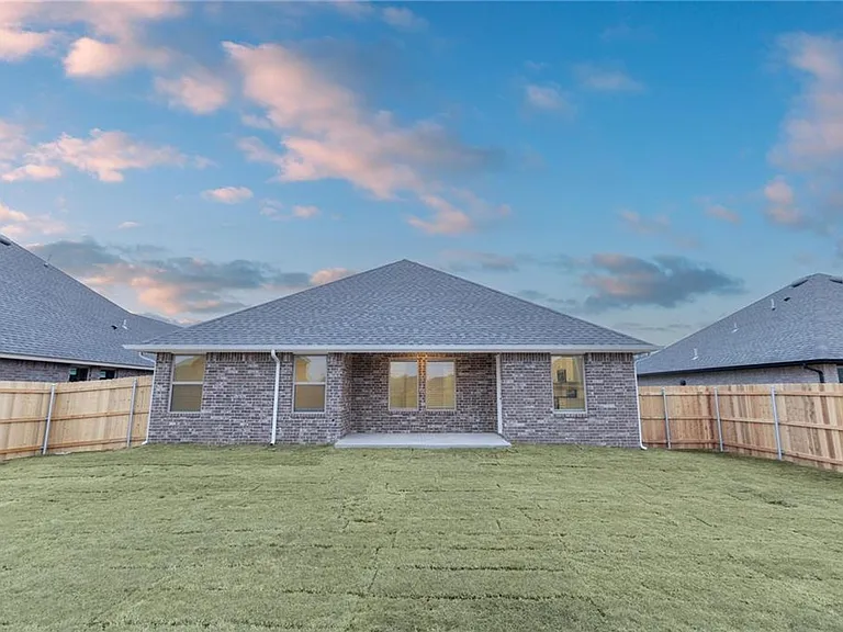 3808 Lleyton Dr — Photo 22