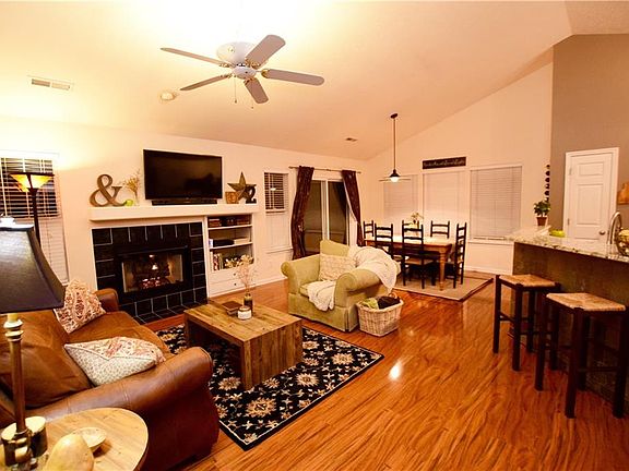 5th image of 6165 Bristlecone Dr