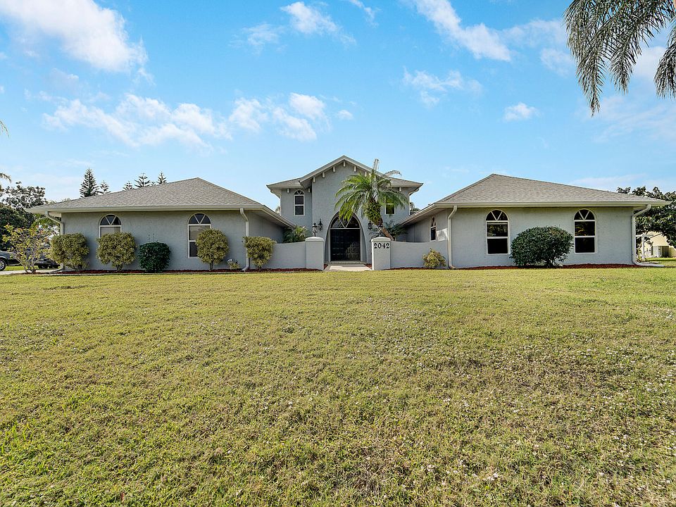 1st image of 2042 SE Allamanda Drive
