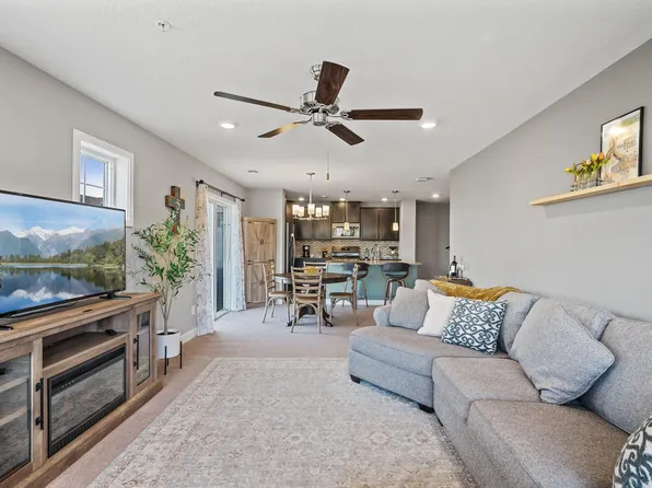 11575 Boulder Ct, Maple Grove, MN 55311