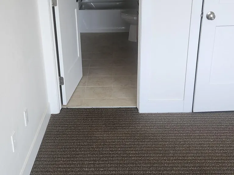 702 Chambers Ave #1B — Photo 5