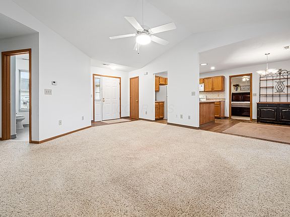 4th image of 1681 Lewie Dr