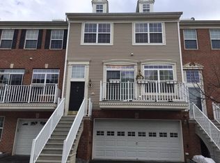 10 Tellicherry Ct #10, Jersey City, NJ 07305
