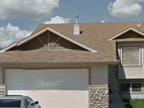 100 Isherwood Close, Red Deer, AB T4R 0B6