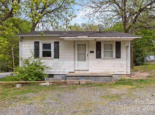 545 S Green St, Statesville, NC 28677
