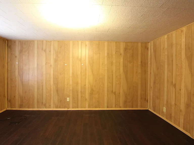 1428 E. Houston SERIES 74 — Photo 13
