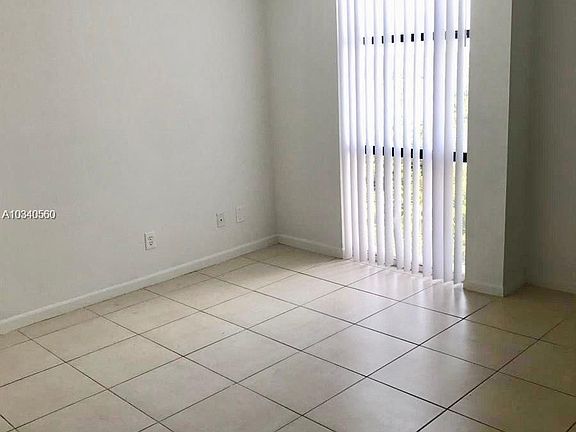 4th image of 13499 Biscayne Blvd APT 1201