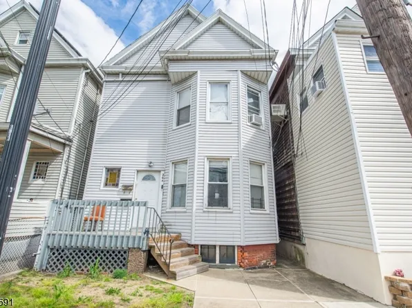 264 N 8Th St, Prospect Park Boro, NJ 07508