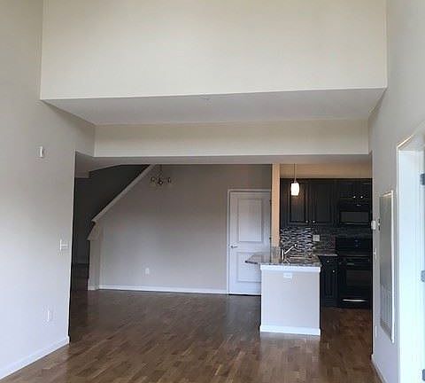 5th image of 100 Lindis Farne Ave APT 1307