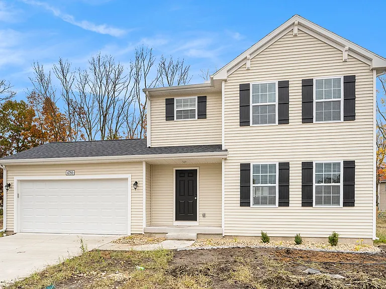 1610 Autumn Ridge Ln — Photo 1