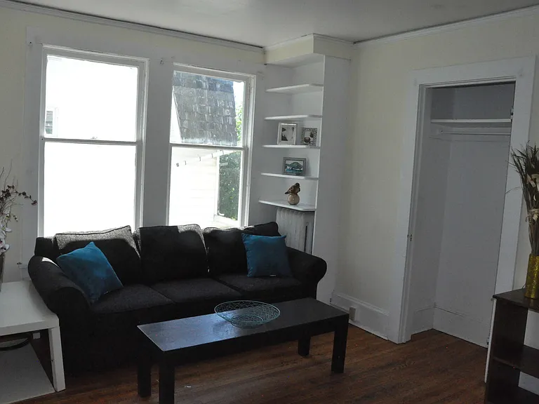 218 Delaware Ave #2 — Photo 8