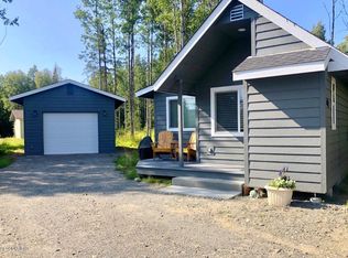607 Highbush Ln, Kenai, AK 99611
