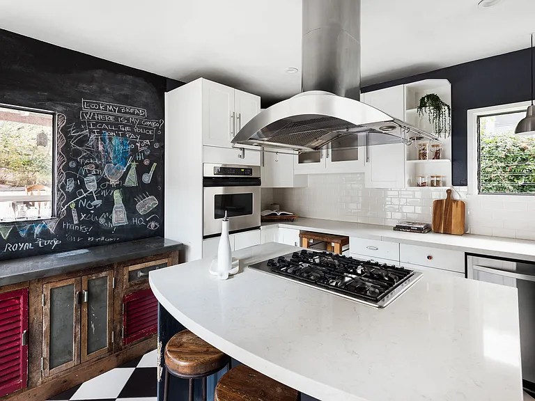 3751 Tracy St — Photo 8