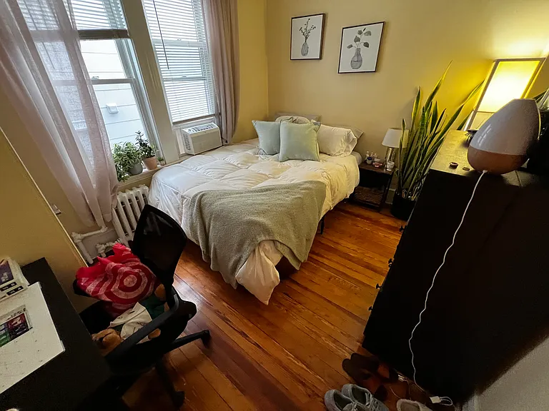 17 Dow St #2 — Photo 35