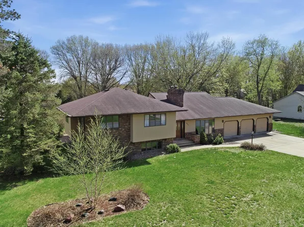 2932 Plum Tree Cir N, Menomonie, WI 54751