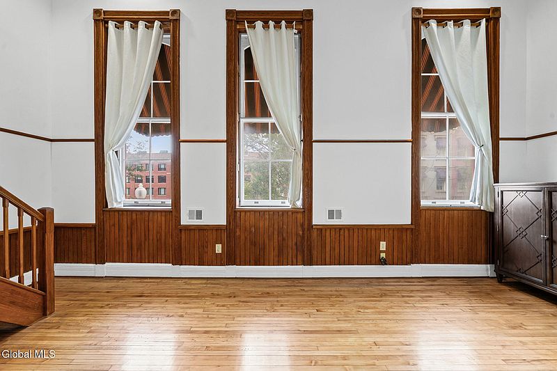 3rd image of 206 N Pearl Street APT 102