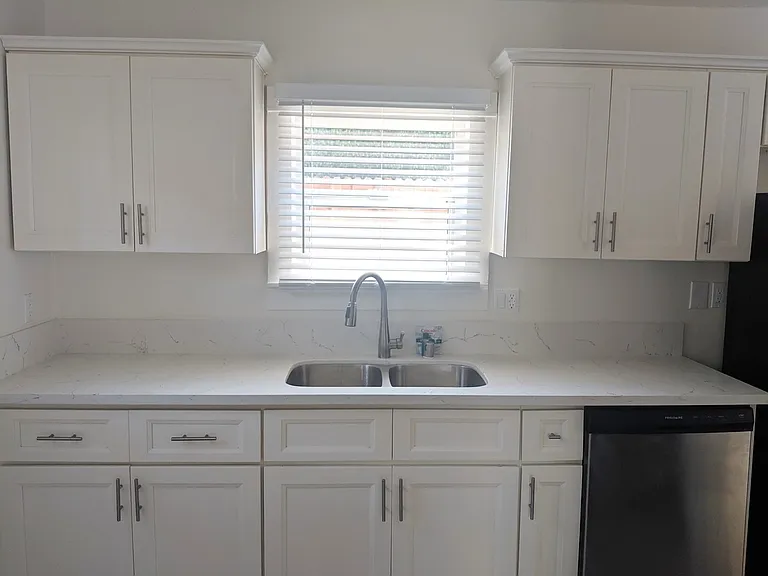 4041 Van Buren Pl — Photo 6