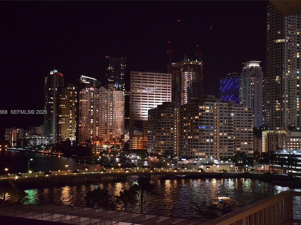 1st image of 701 Brickell Key Blvd APT 910