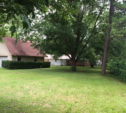 3rd image of 123 Furlong Dr
