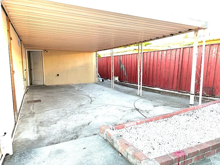 656 E Duane Ave — Photo 15