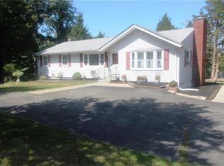 704 Bulgarmarsh Rd, Tiverton, RI 02878