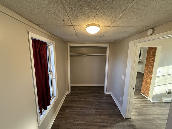 3rd image of 1120 1/2 Alsdorf St