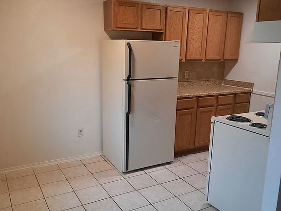 4th image of 518 22nd St APT 3