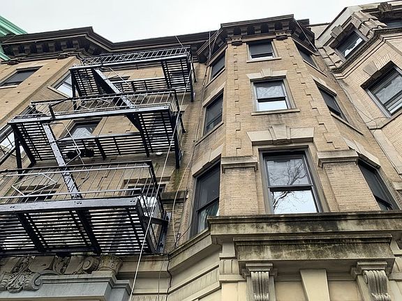 2nd image of 228 New York Ave APT 2D