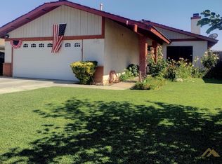 1317 Jeremy St, Bakersfield, CA 93307