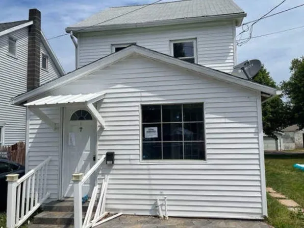 1105 Burton St, Freeland, PA 18224