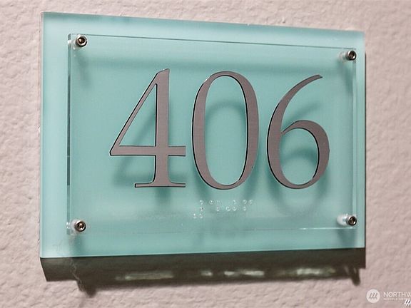 5th image of 424 N 85th Street #406